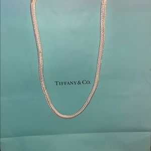 Meet your Posher, Marilyn